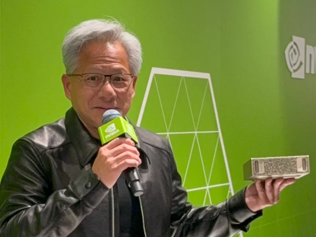 サプライズ登場したNVIDIA CEOジェンスン・フアン氏
